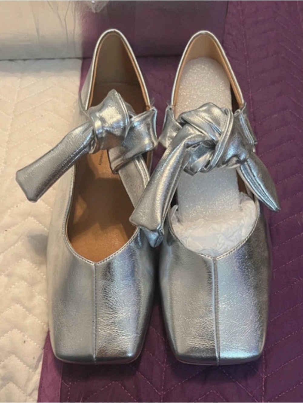 Metallic Silver Knot Slip-On Ballet Flats - Women's Shoes l 6.5